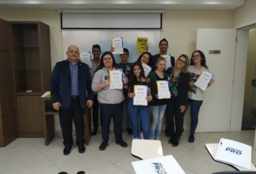 Jovem Profissional capacita participantes na capital catarinense